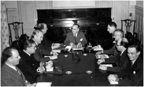 https://www.mundovestibular.com.br/content_images/1/historia/01/getulio-vargas-11.jpg